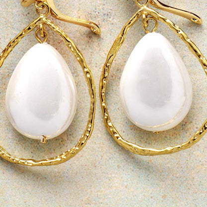 Baroque Pearl Dangle Earring