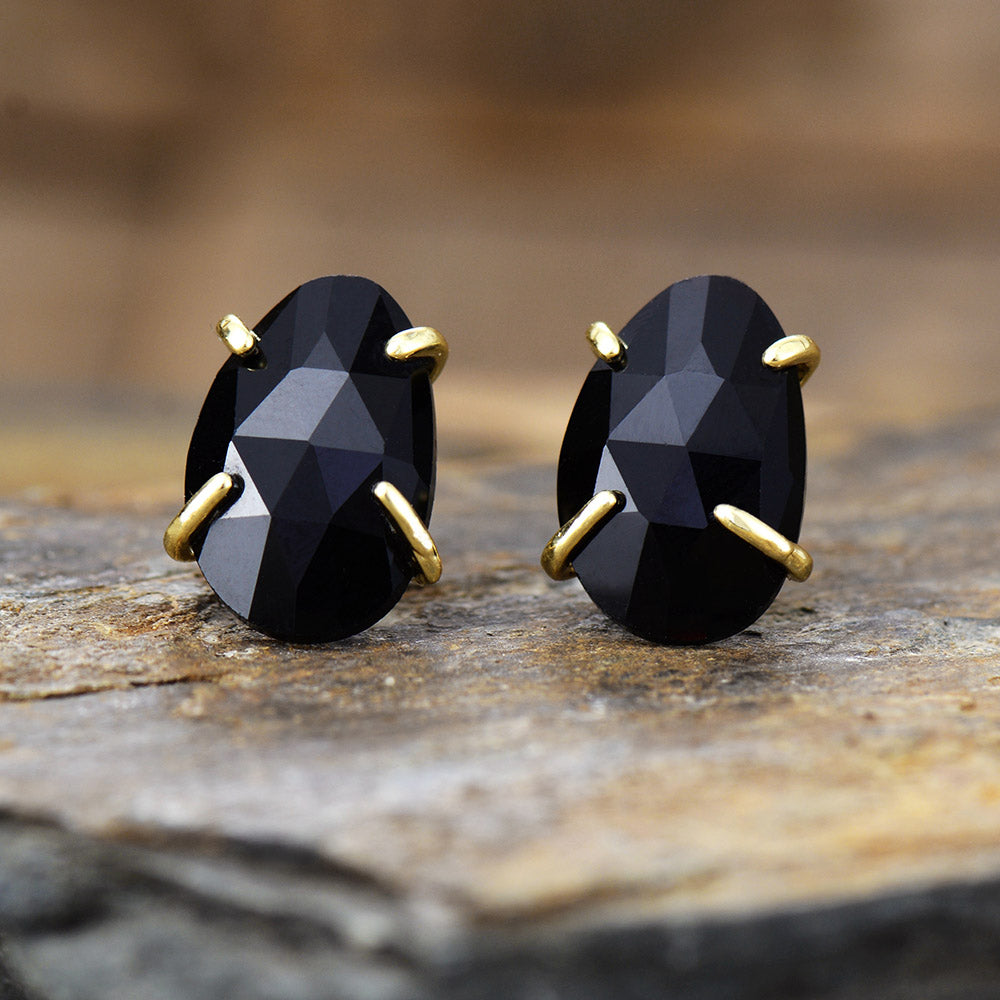 Queen Stud Earring