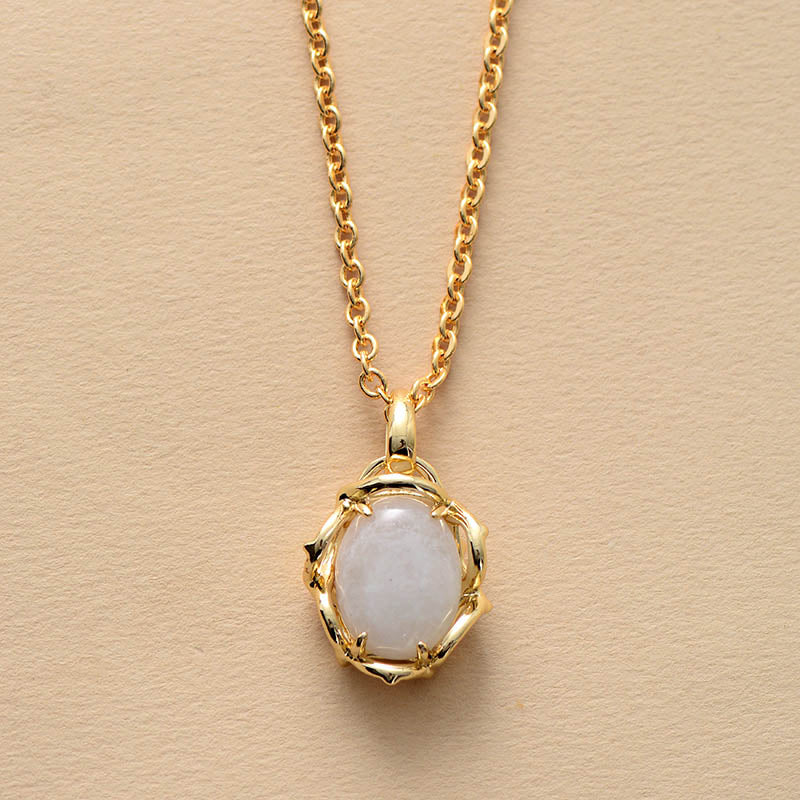 Elegant Ladies Pendant Necklace